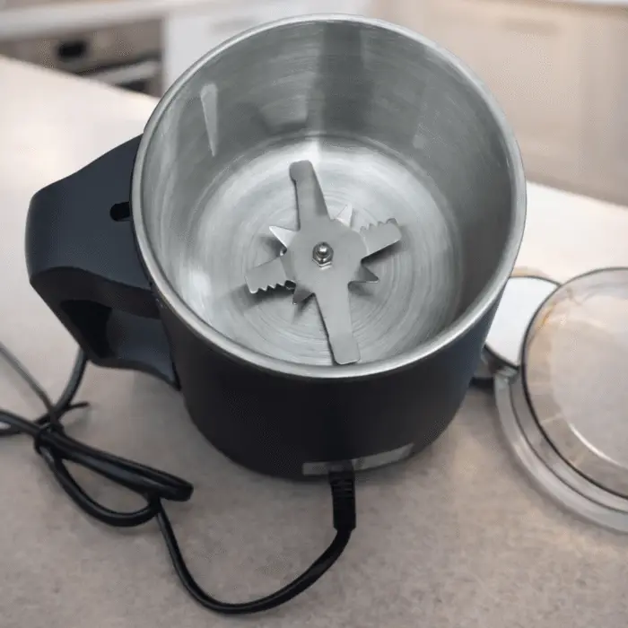 Multi-functional electric grinder machine (Blander)