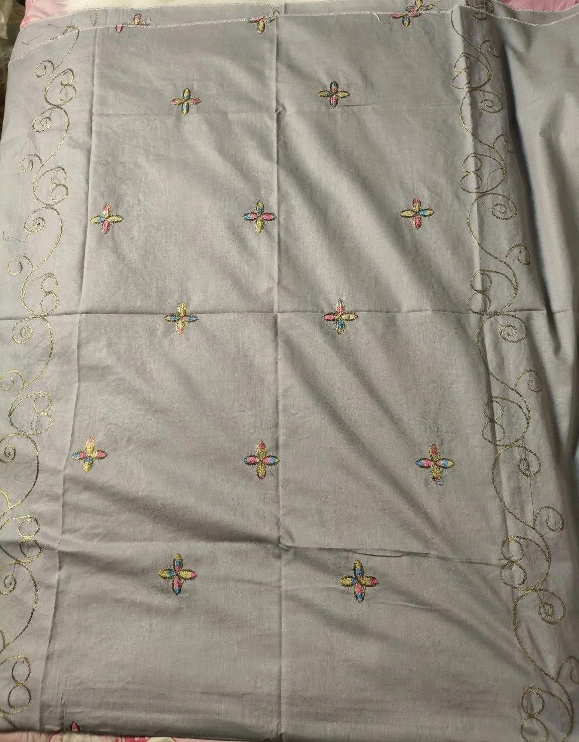 গঙ্গা মিশাল কটন এমব্রয়ডারি থ্রি-পিস